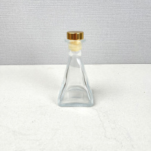 Tower Shape 60ml glass Aroma Bottle Triangle diffuser Glass Bottle With Cork top